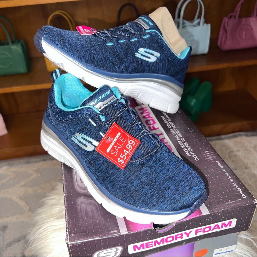 Skechers Navy and Aqua Sneakers